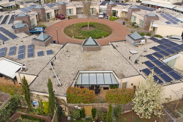 Photo 3 of Ericaplein 79