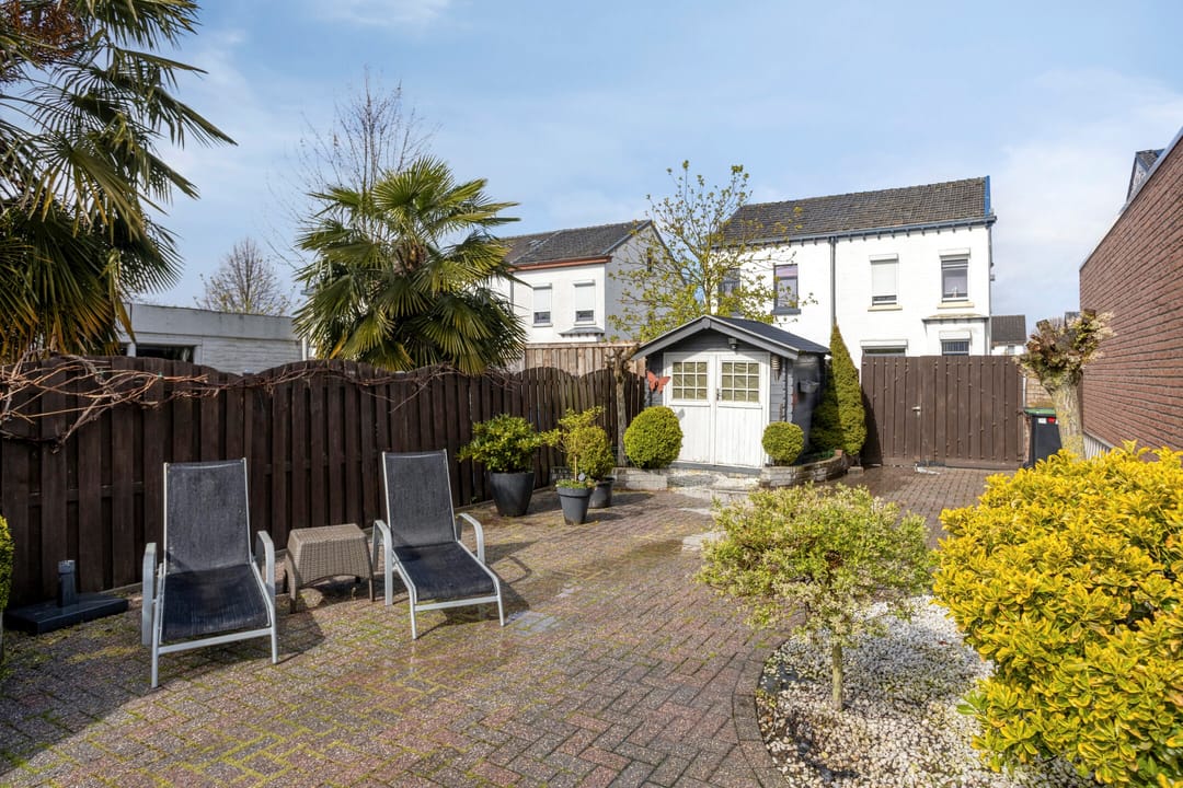 Foto 32 van Esdoornlaan 5