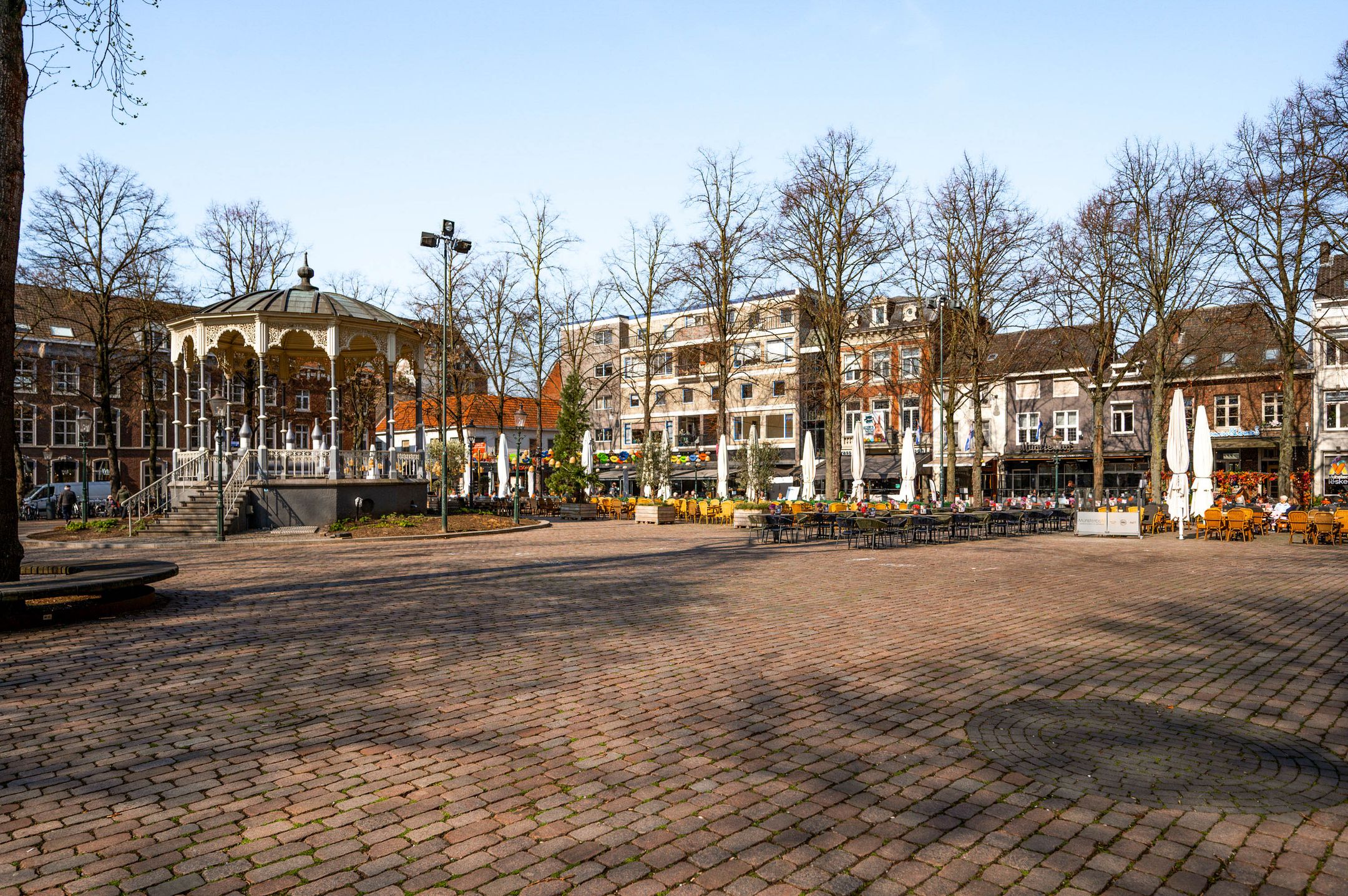 Foto 33 van Leliestraat 5