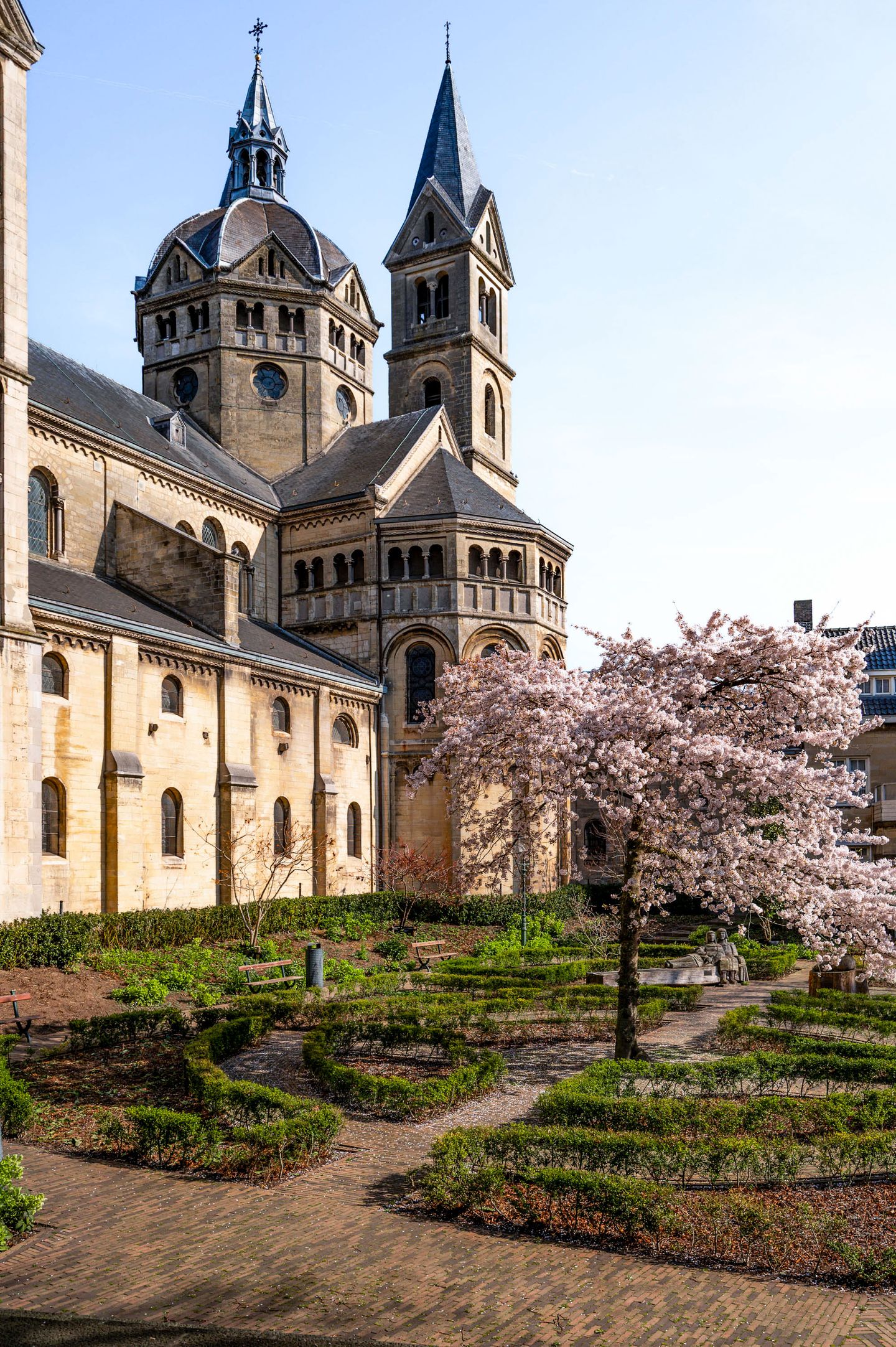 Foto 35 van Leliestraat 5