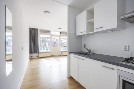 Aweg 15-B2 tertiary image