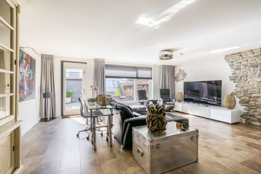 Foto 2 van Tamis Weer 25