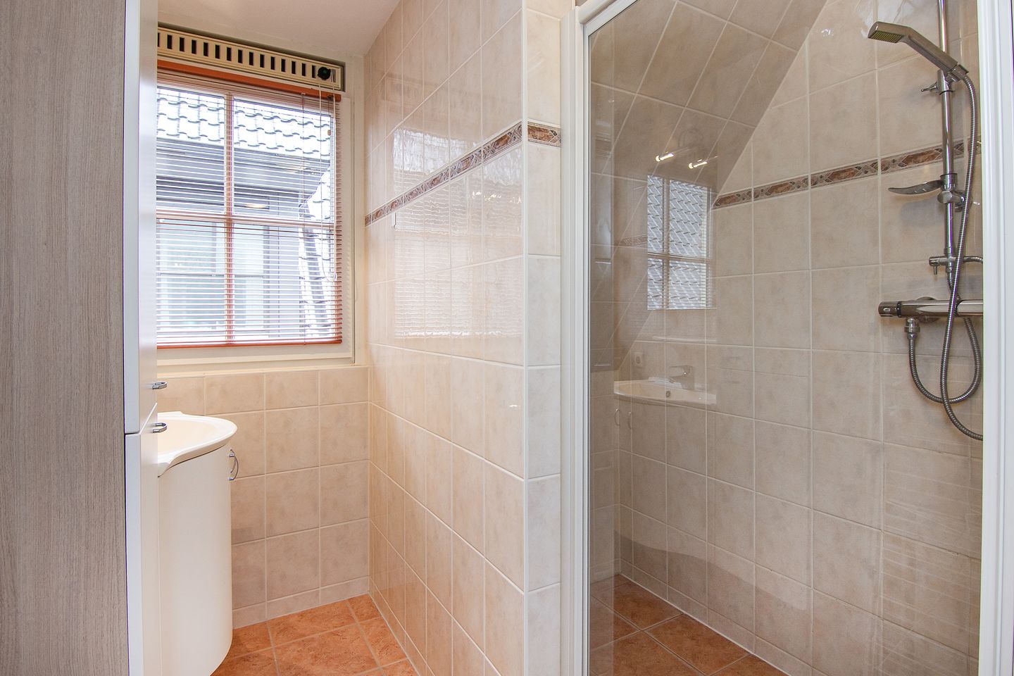 Spacious Semi-Detached Villa with Large Southwest-Facing Garden in Hillegom — 33