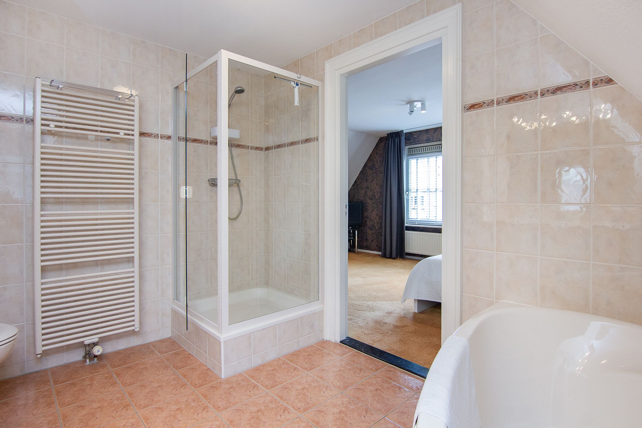 Spacious Semi-Detached Villa with Large Southwest-Facing Garden in Hillegom — 40