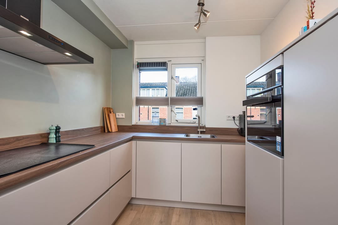 Photo 2 of Azelosestraat 7-B