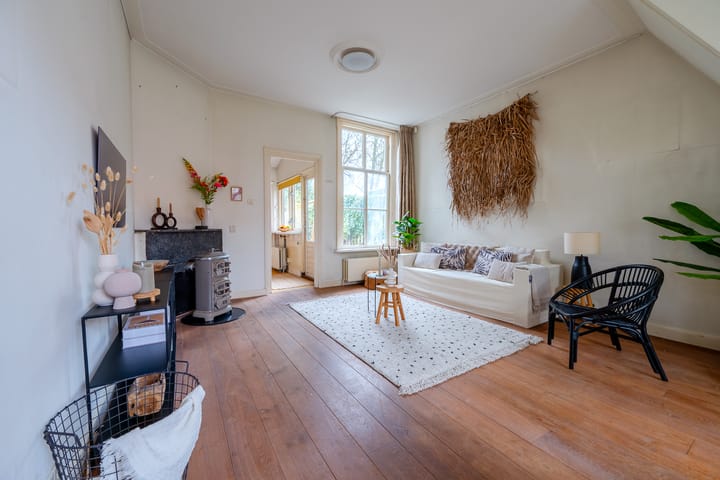 Photo 3 of Leliestraat 22