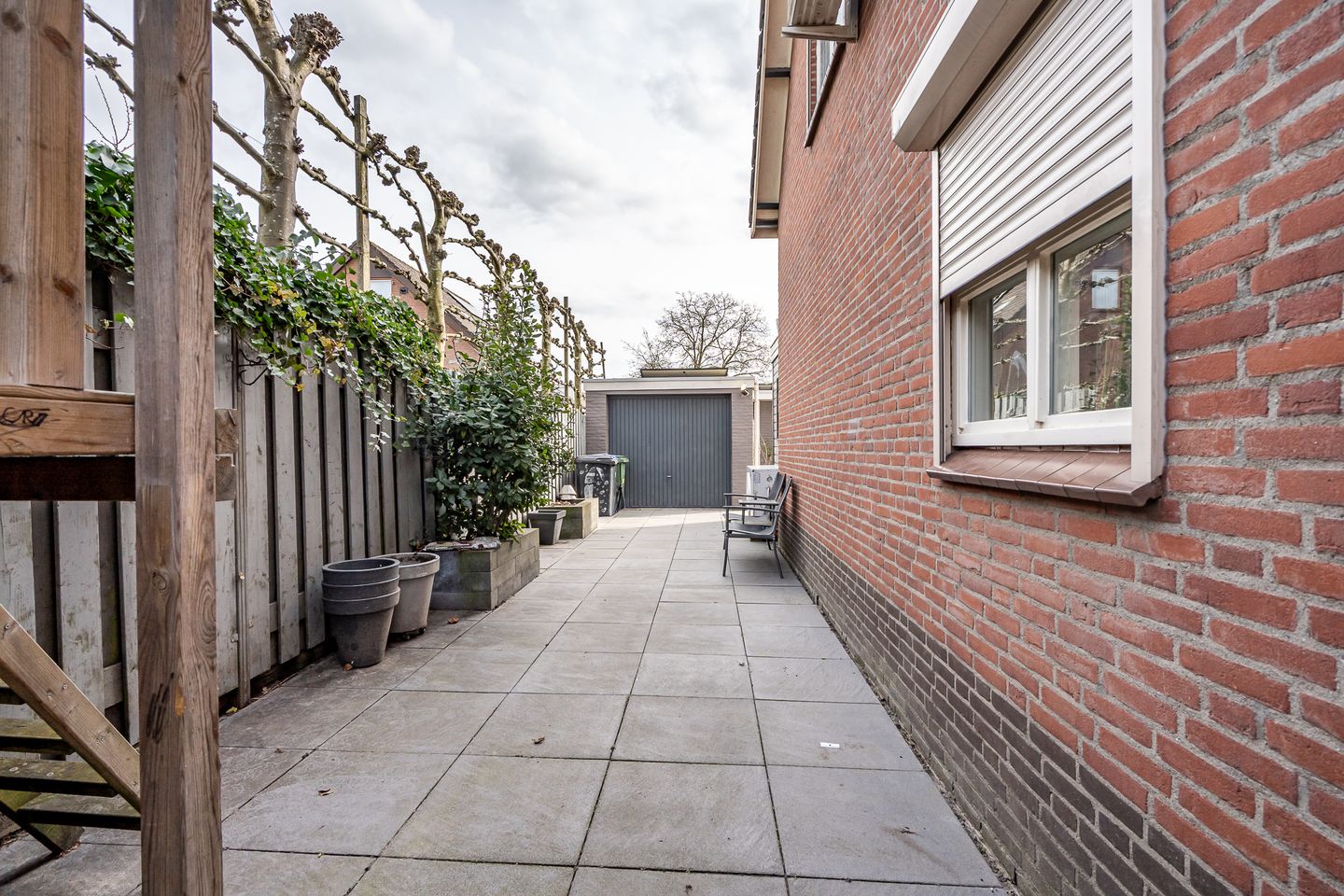 Foto 5 van J.E.S. Holthausstraat 1