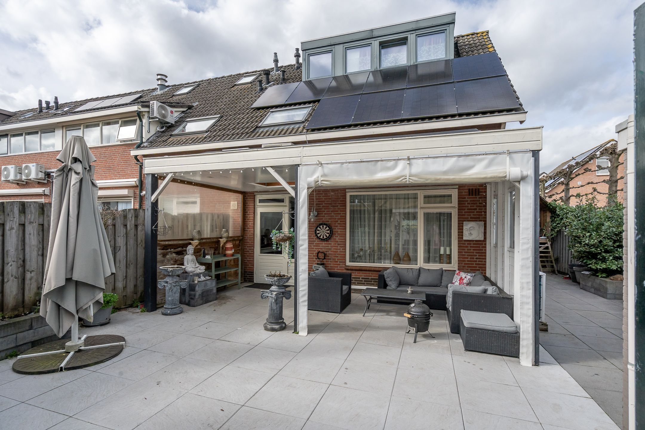 Foto 6 van J.E.S. Holthausstraat 1