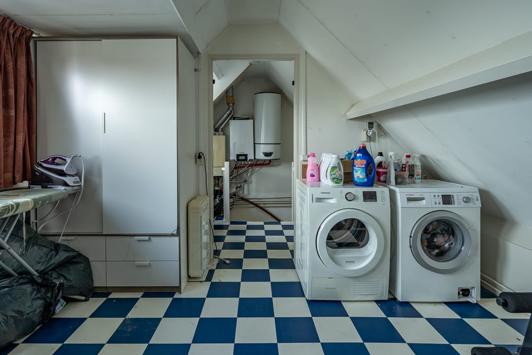 Foto 31 van J.E.S. Holthausstraat 1