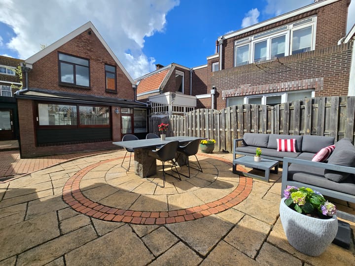 Photo 4 of Oranjestraat 2