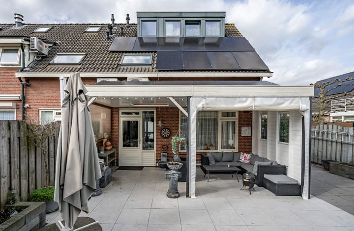 Foto 2 van J.E.S. Holthausstraat 1