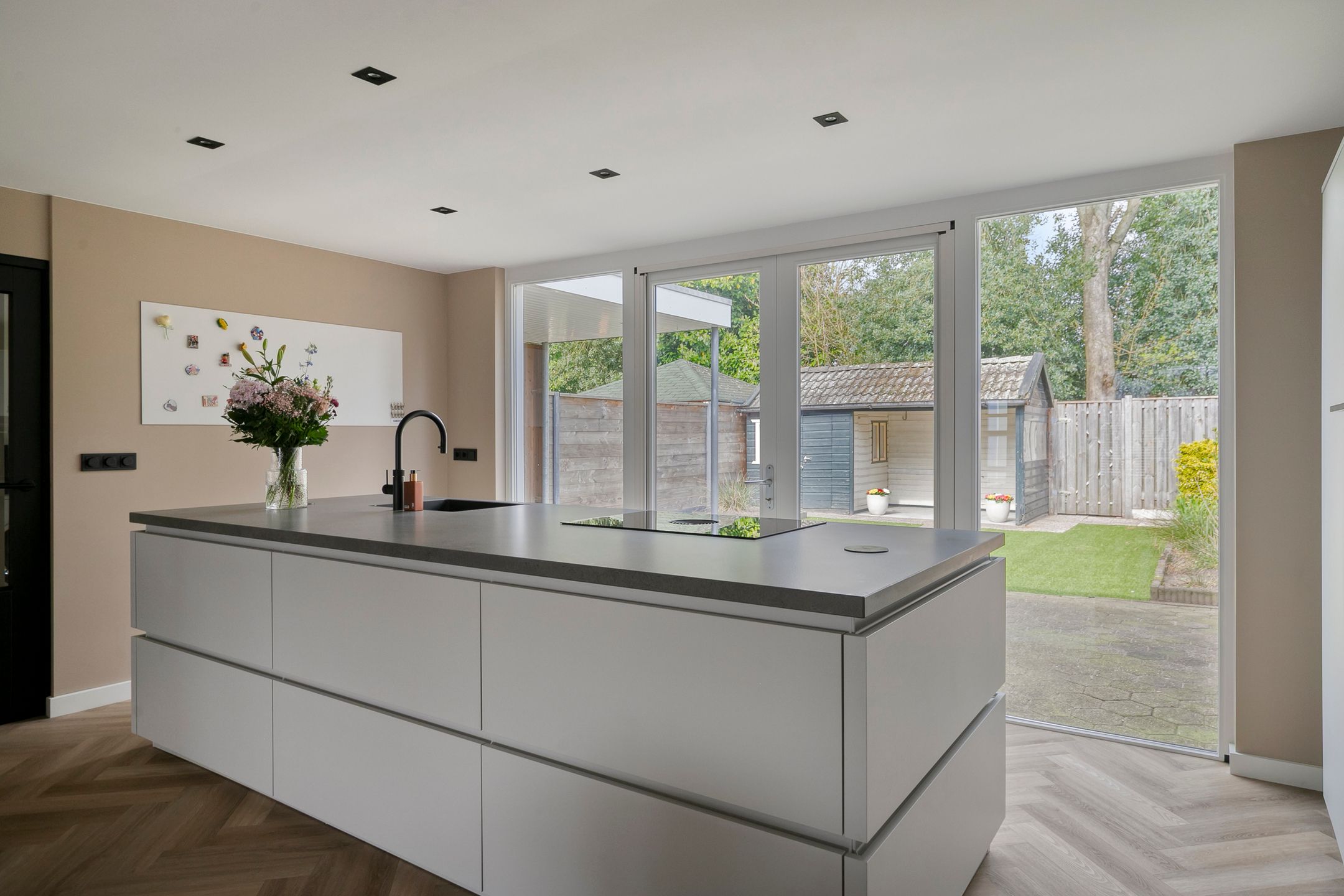 Foto 12 van Felicitéstraat 25