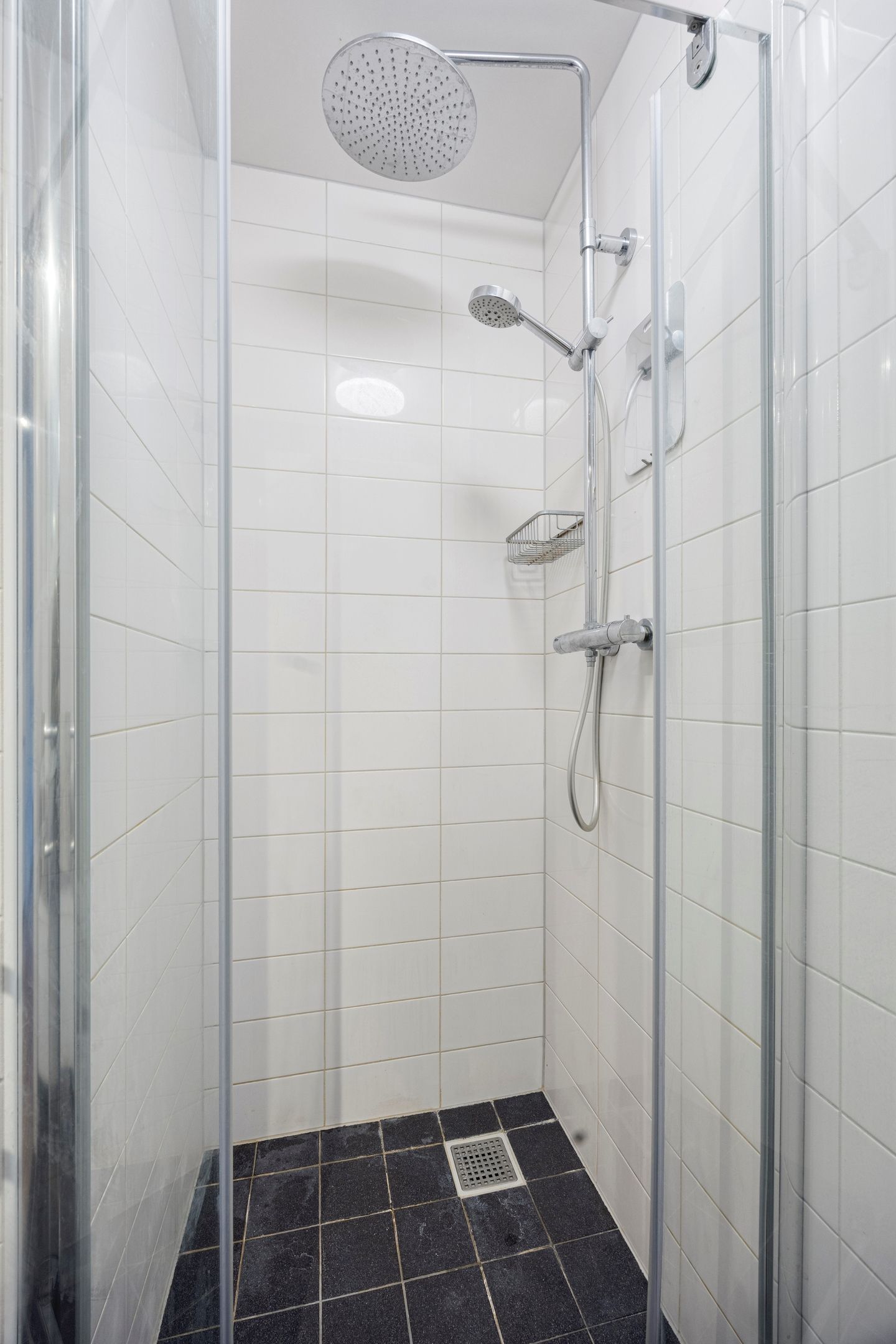 Photo 15 of Welnastraat 5