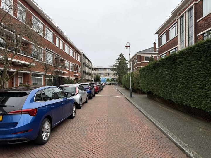 Photo 4 of Van Neckstraat 108
