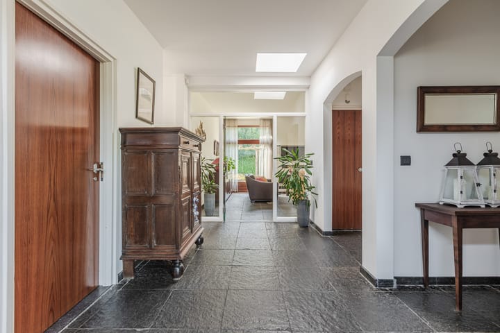 Photo 4 of Burggraafstraat 3