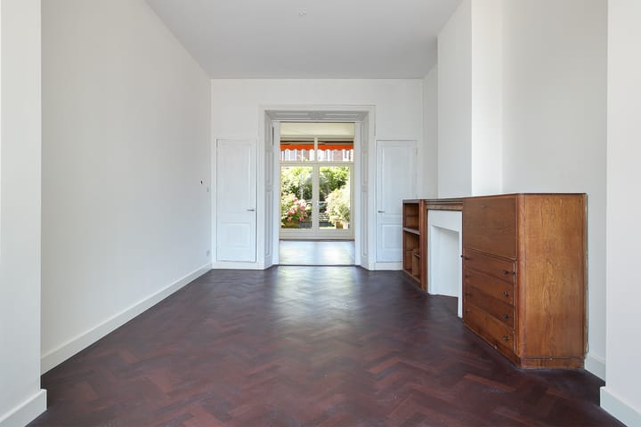 Photo 4 of Valkenboslaan 141