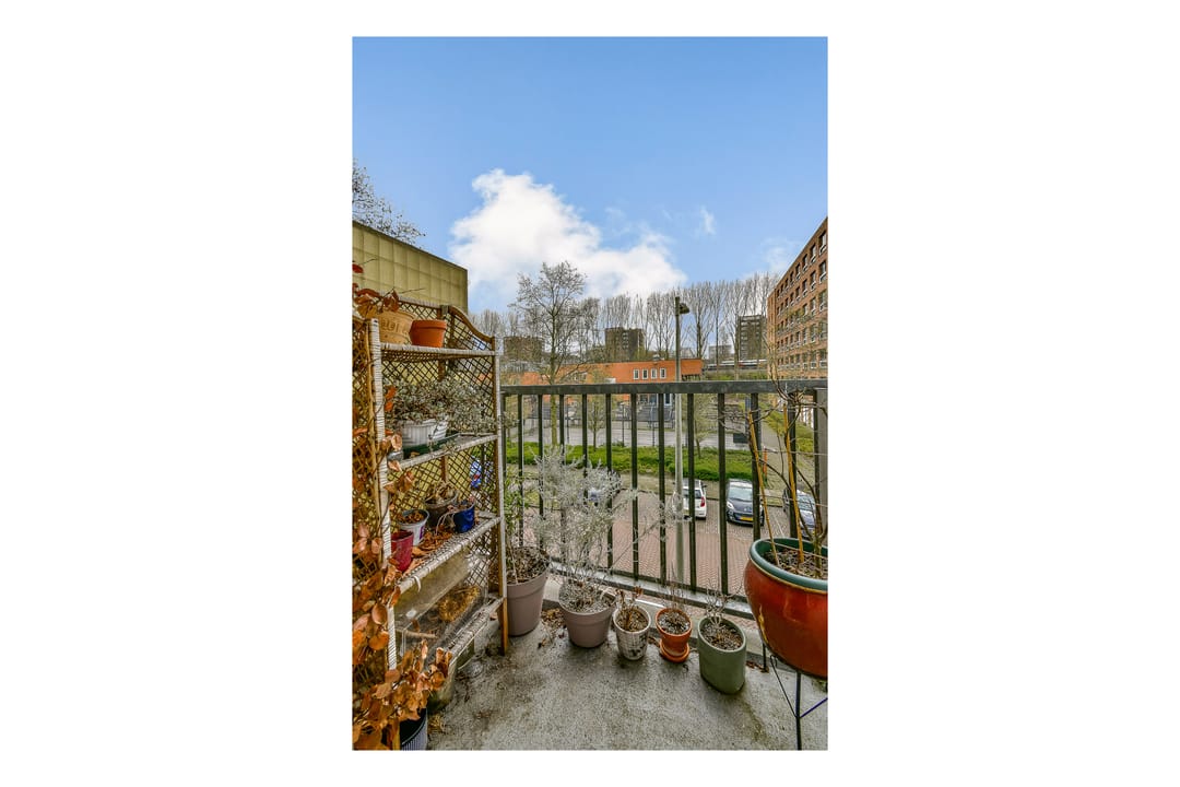Photo 17 of Jacques Veltmanstraat 64-1