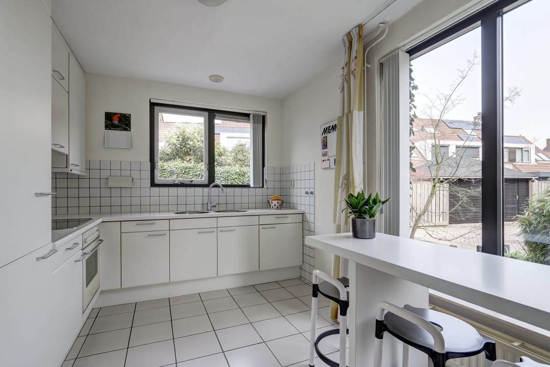 Photo 16 of Elgarstraat 26