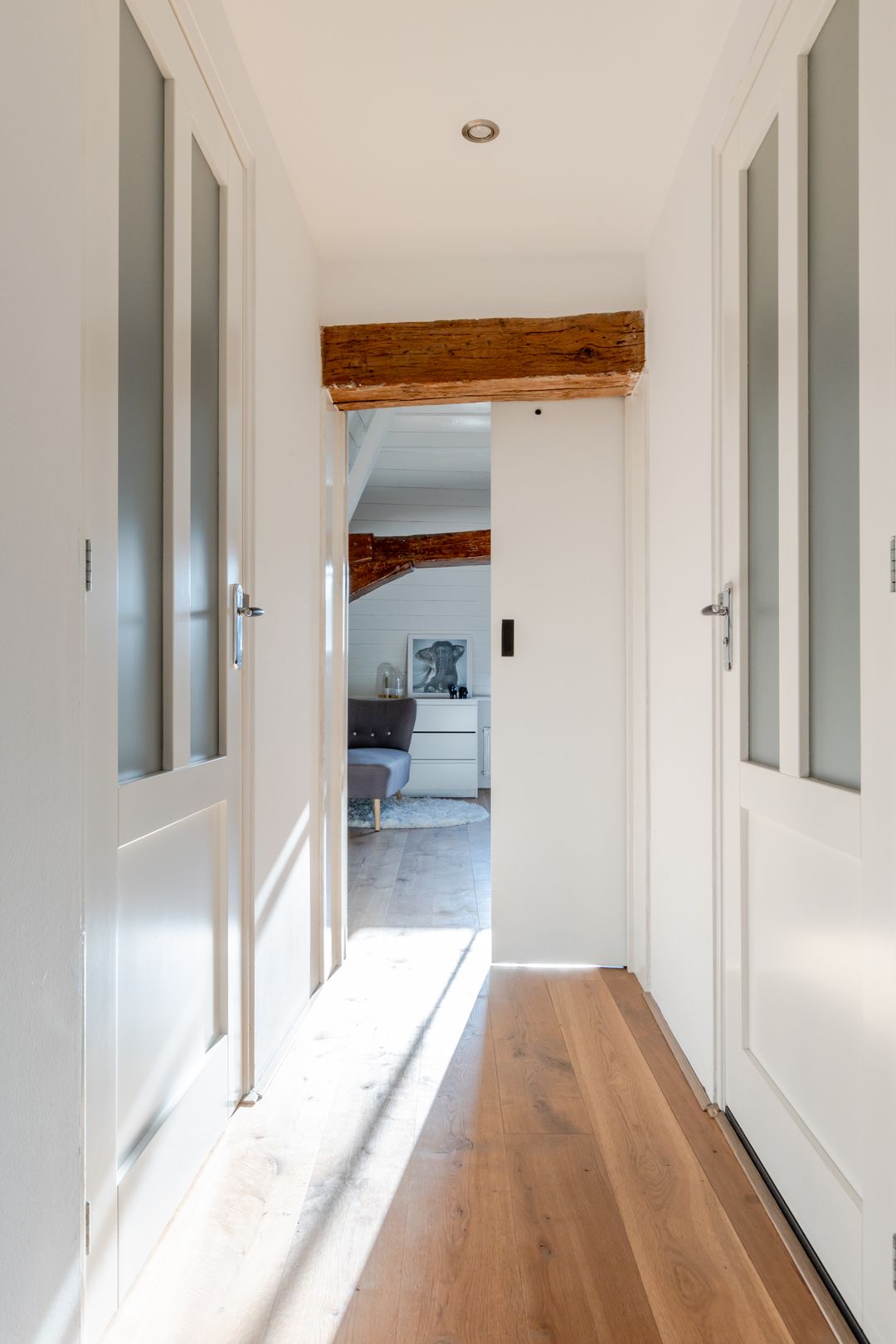 Historic Canal House with Modern Luxury in Gouda Centre — 30