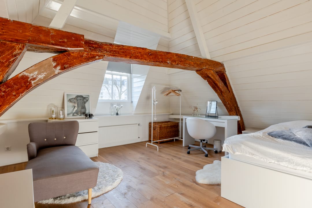 Historic Canal House with Modern Luxury in Gouda Centre — 31