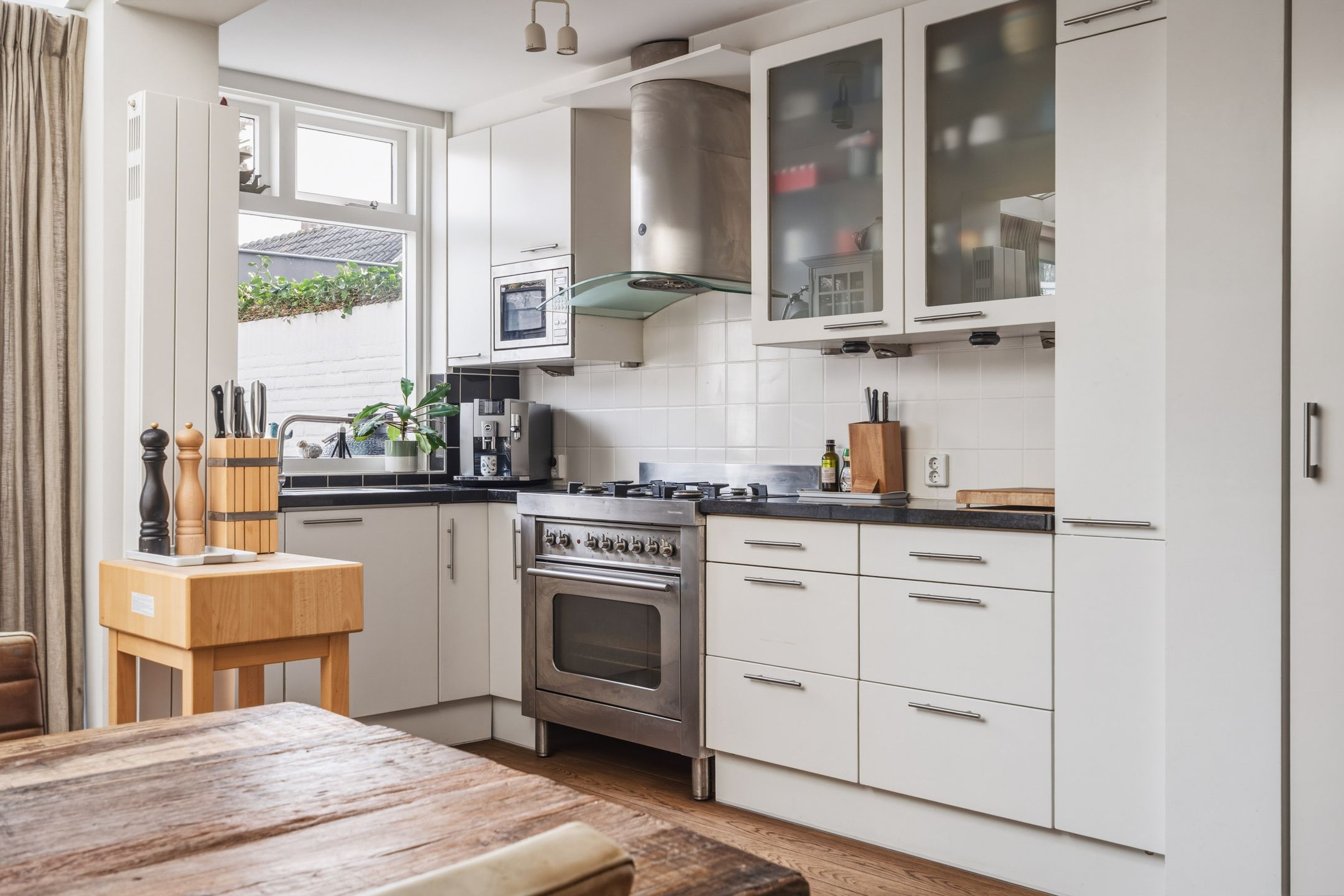 Foto 18 van Zeisstraat 34