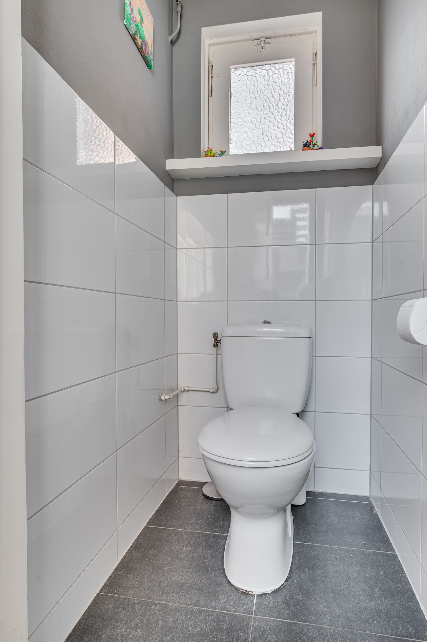 Spacious upper-floor apartment with church view and roof terrace in Venlo Withuis — 21