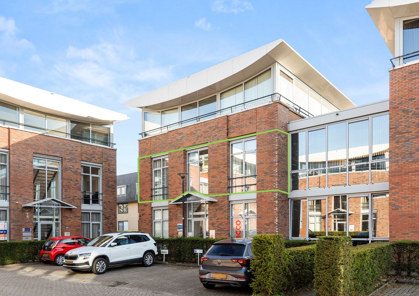 View photo 1 of Landjuweel 42