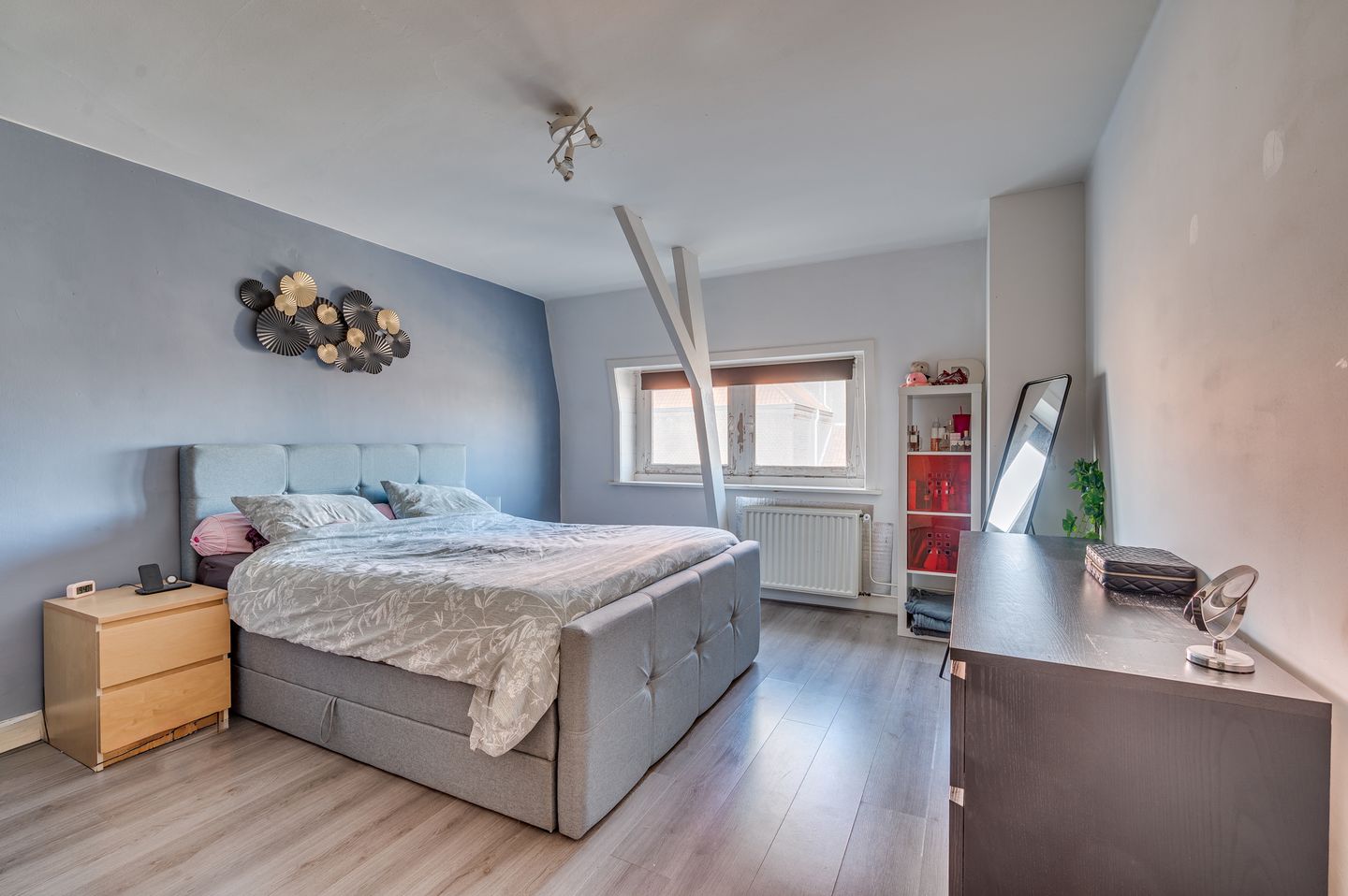Spacious upper-floor apartment with church view and roof terrace in Venlo Withuis — 25
