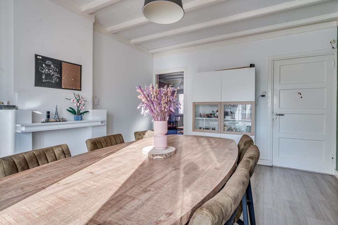 Spacious upper-floor apartment with church view and roof terrace in Venlo Withuis — 23