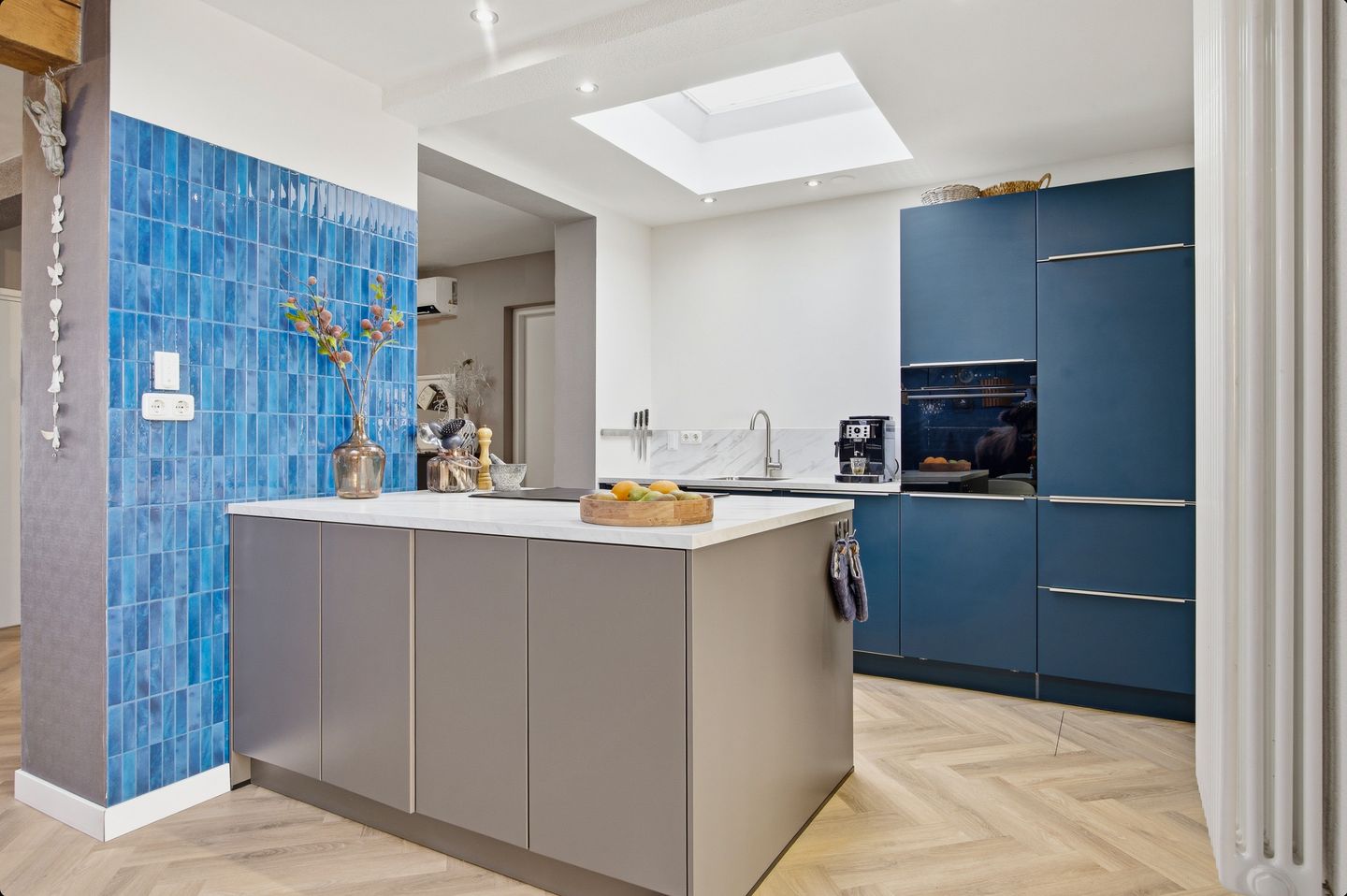 Spacious and sustainably renovated semi-detached home with modern finishes and garden extensions — 19
