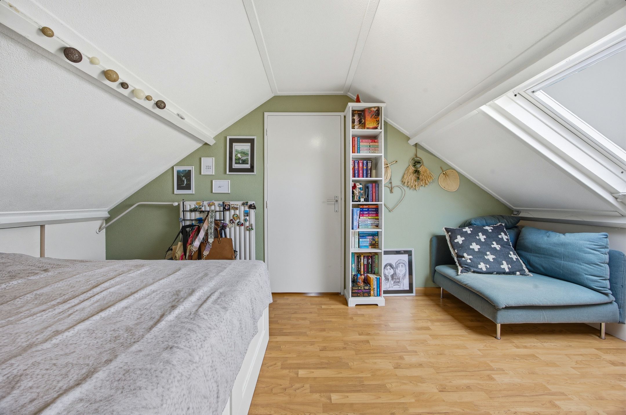 Spacious and sustainably renovated semi-detached home with modern finishes and garden extensions — 38