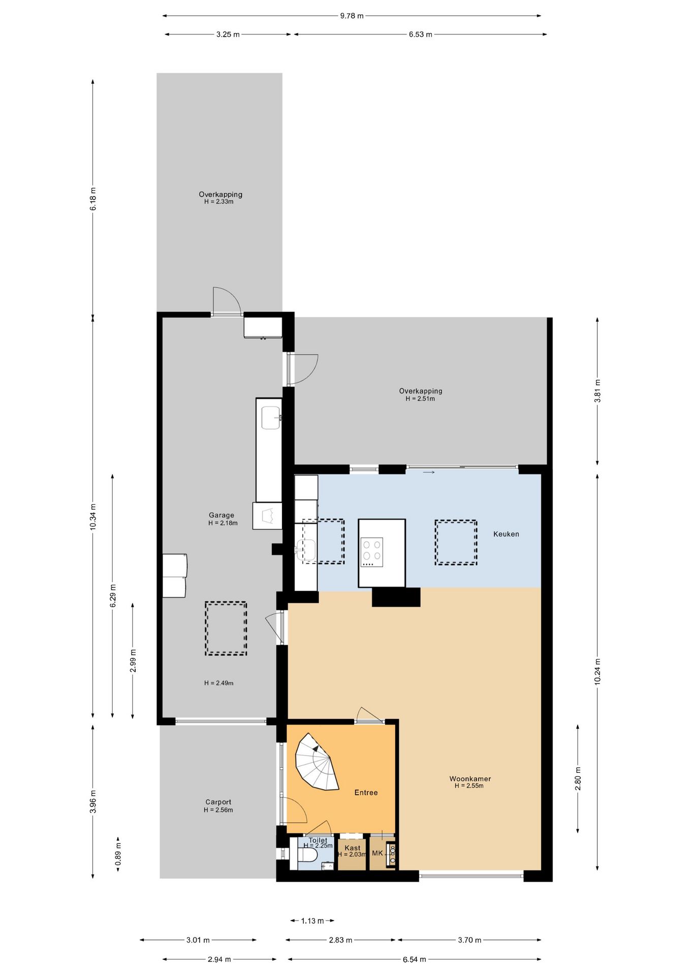 Spacious and sustainably renovated semi-detached home with modern finishes and garden extensions — 47