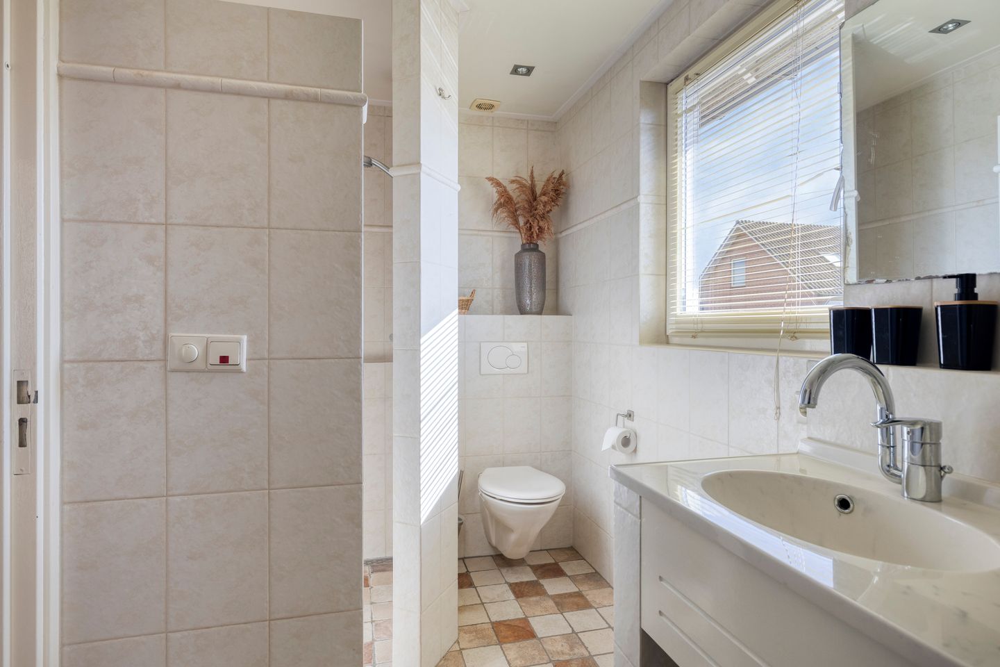 Spacious detached home with large garden in peaceful Eerde — 19