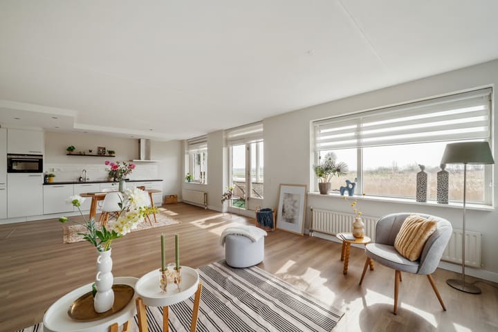 Photo 3 of Straat van Ormoes 95