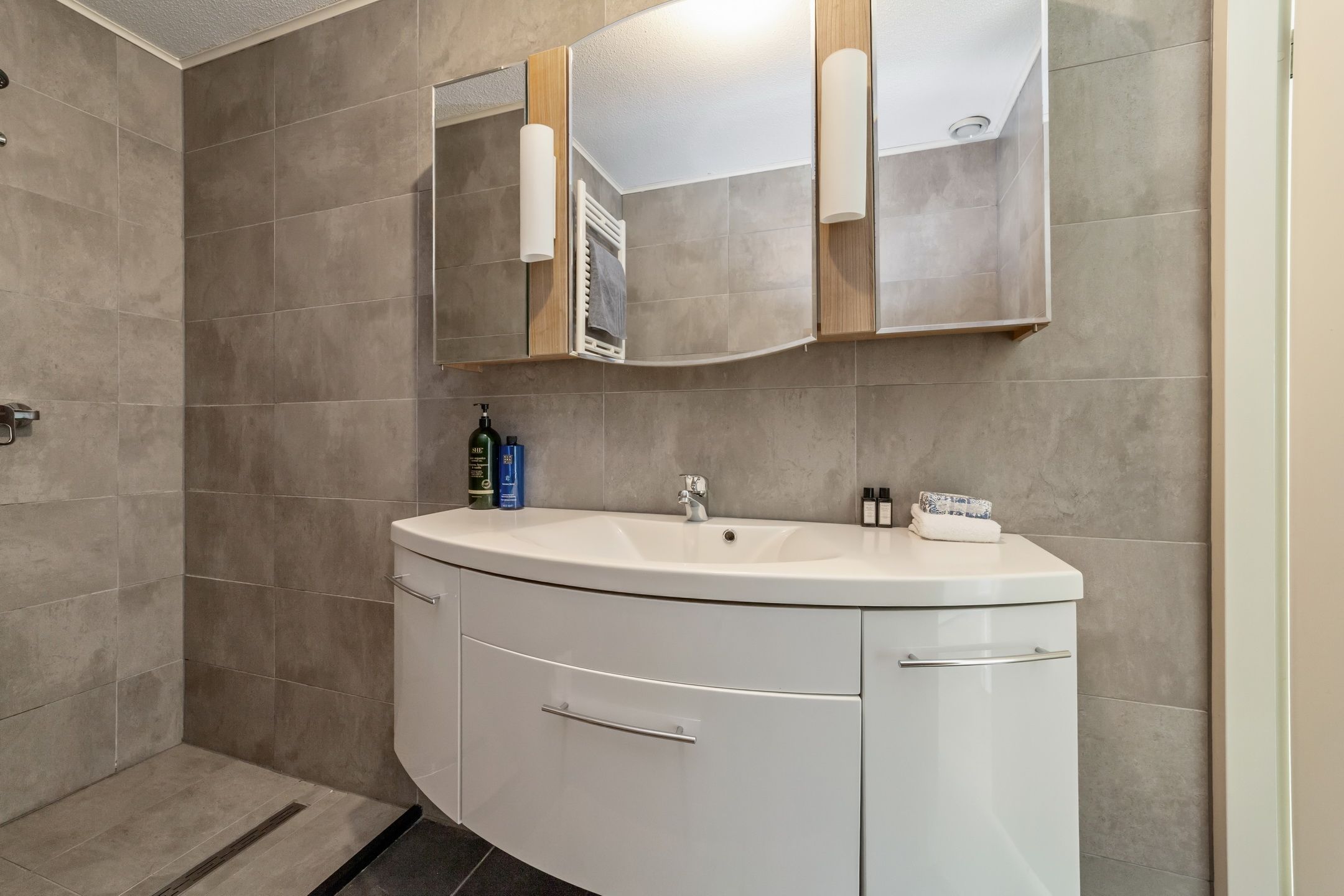 Photo 24 of Straat van Ormoes 95