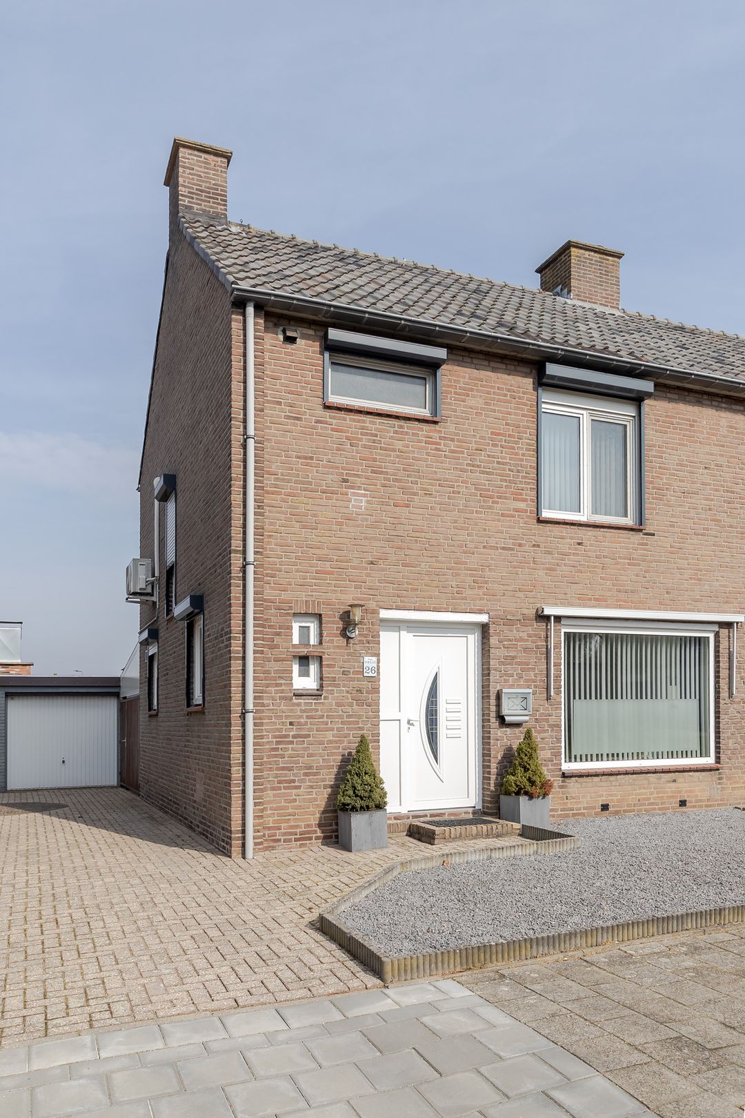 Photo 8 of Burg. Schrijenstraat 26