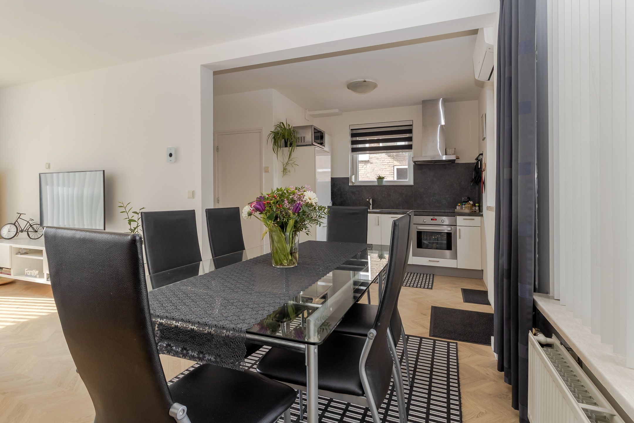 Photo 18 of Burg. Schrijenstraat 26