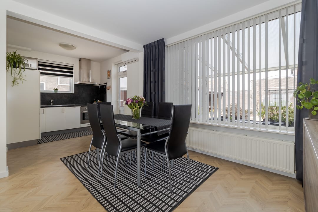 Photo 17 of Burg. Schrijenstraat 26