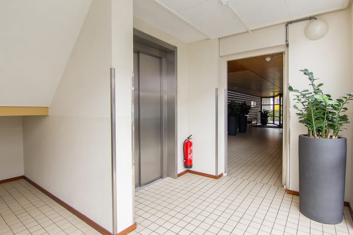 Foto 4 van Christina van Erphof 86