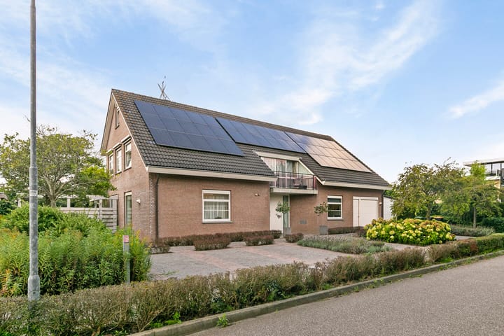 Foto 4 van Charlotte de Bourbonlaan 9