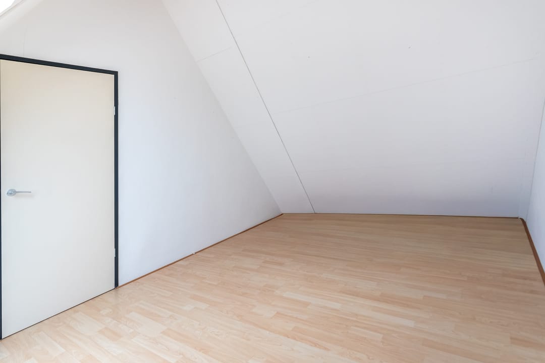 Spacious 5-Bedroom Accessible Home with Home Office Potential — 31
