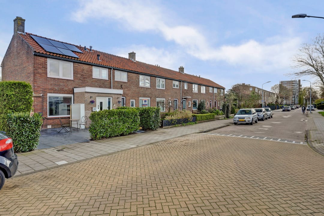 Photo 8 of Chr. Huygensstraat 30