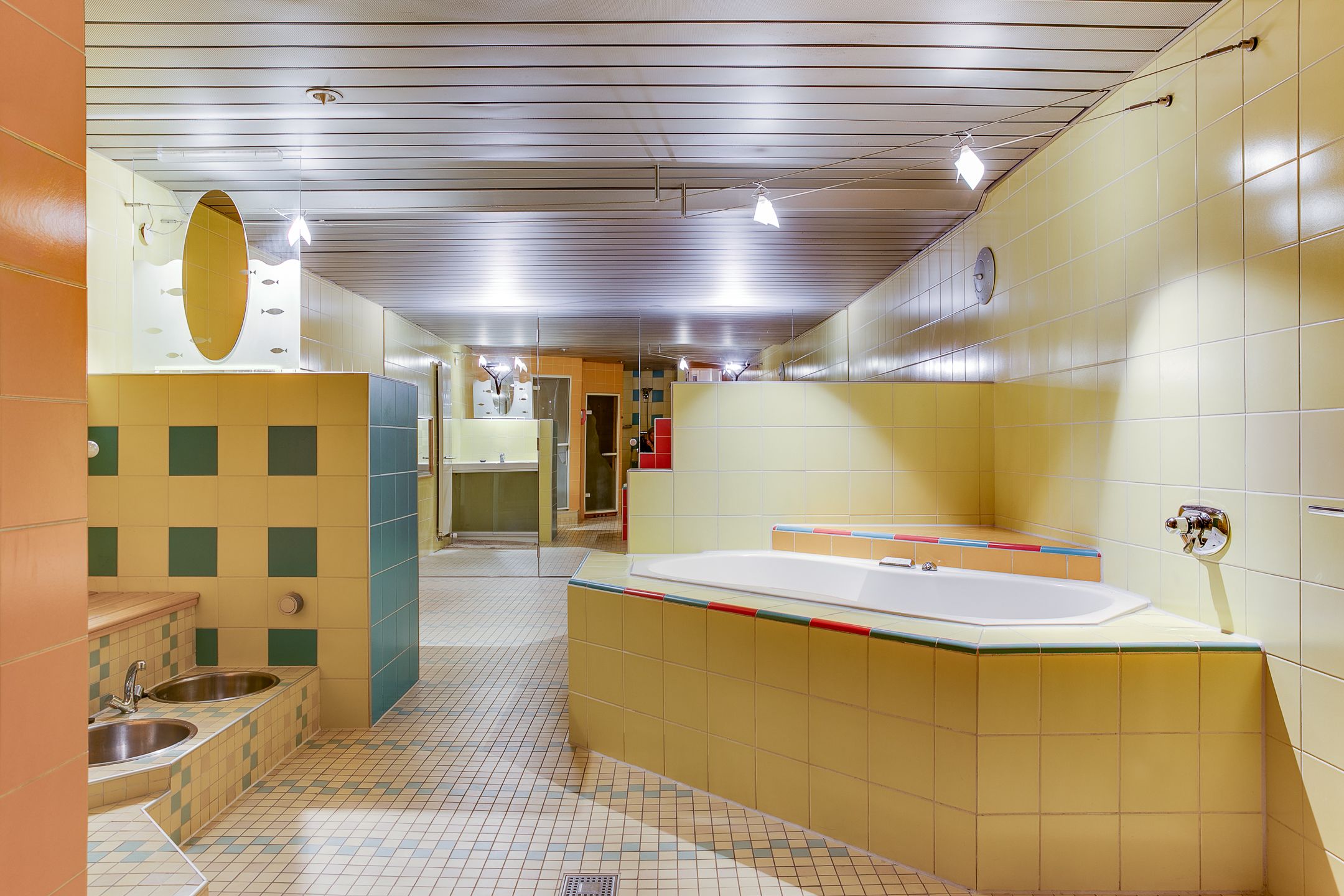 Monumental Canal House with Panoramic IJ Views and Wellness Facilities — 12