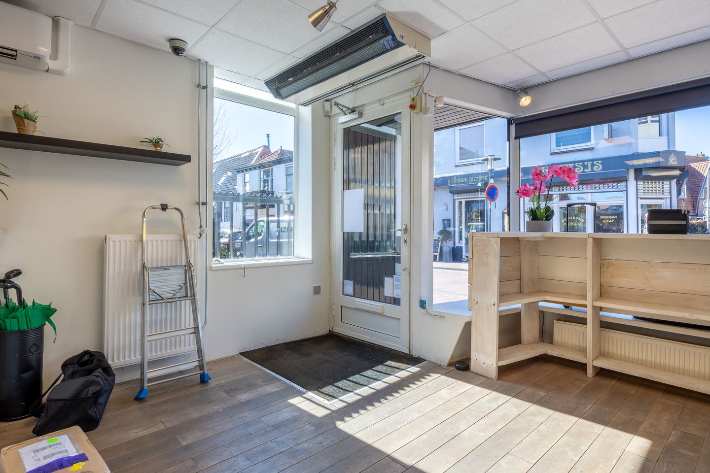 Mixed-Use Investment Property in Santpoort-Noord Center — 43