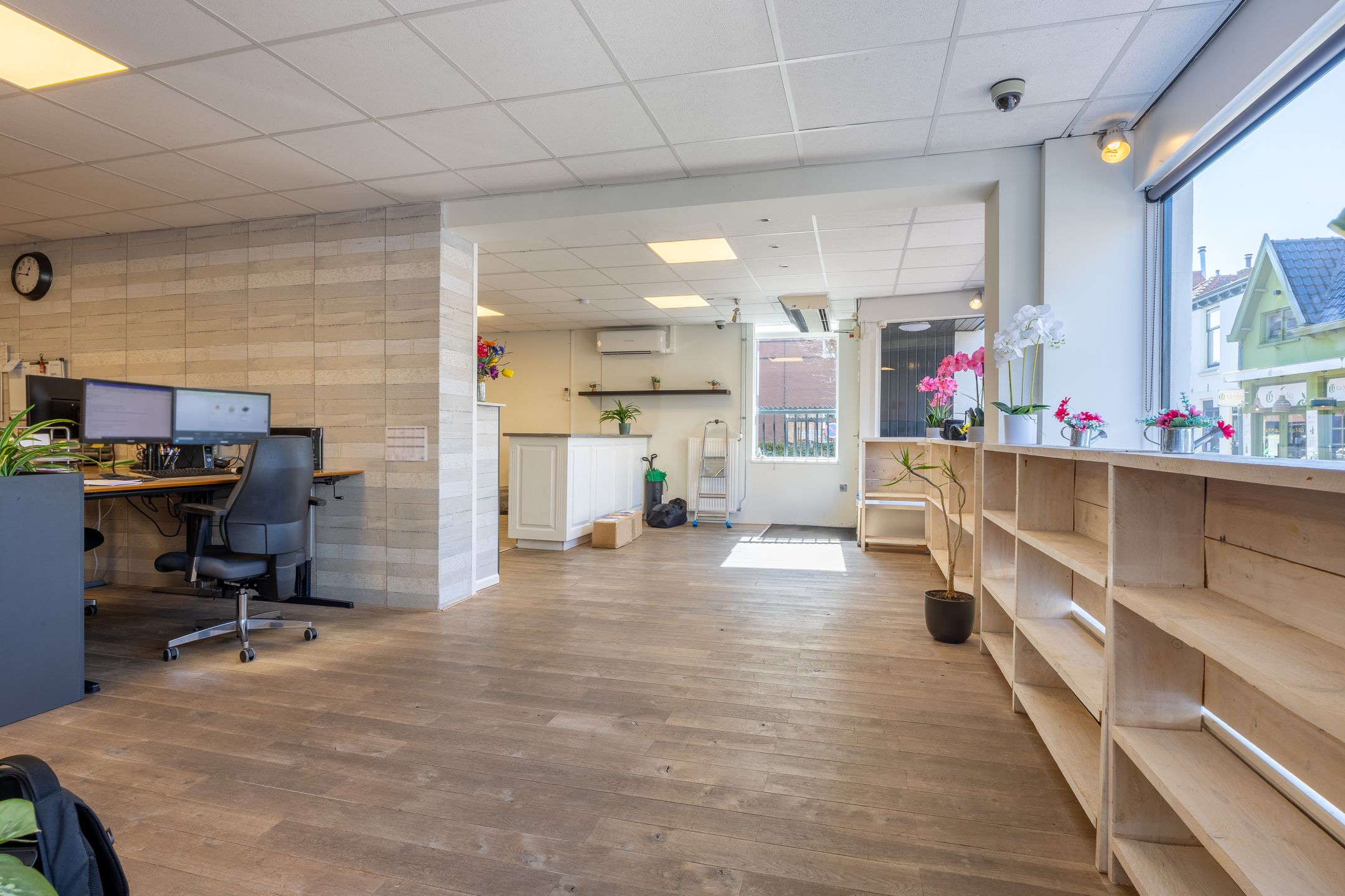 Mixed-Use Investment Property in Santpoort-Noord Center — 45