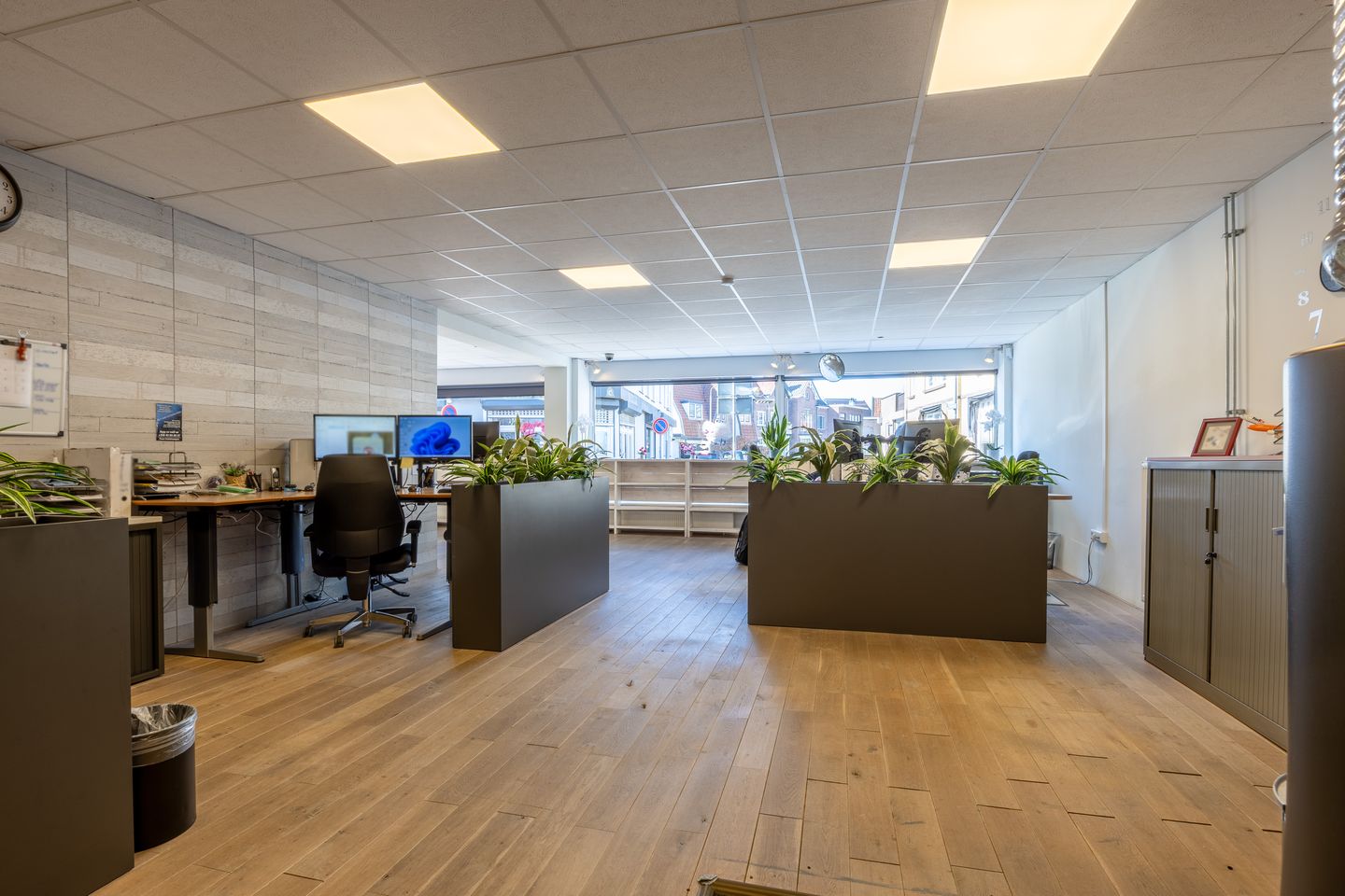 Mixed-Use Investment Property in Santpoort-Noord Center — 48
