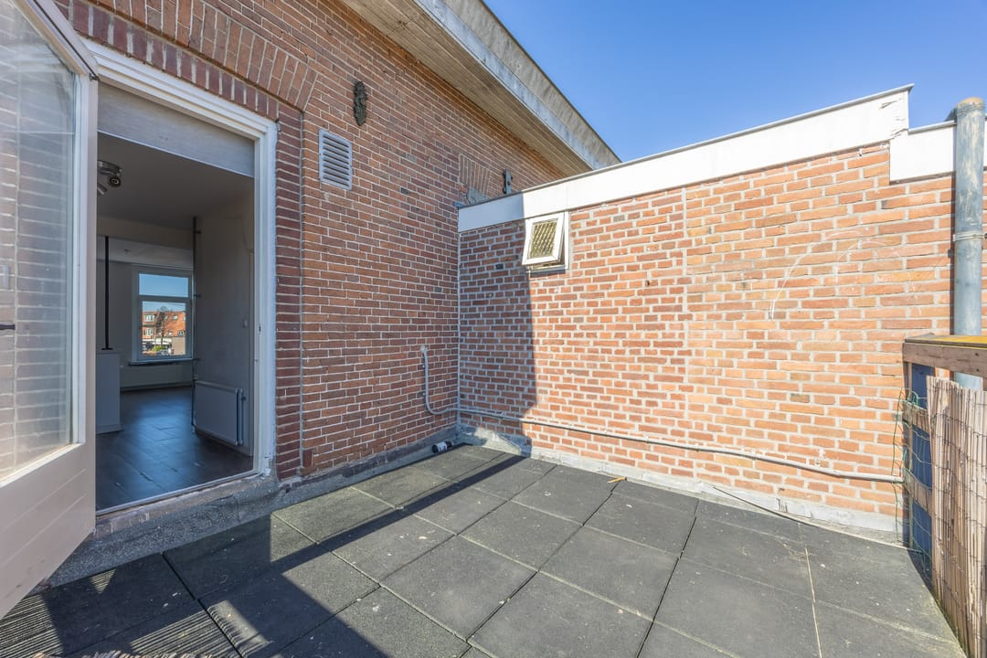 Mixed-Use Investment Property in Santpoort-Noord Center — 84