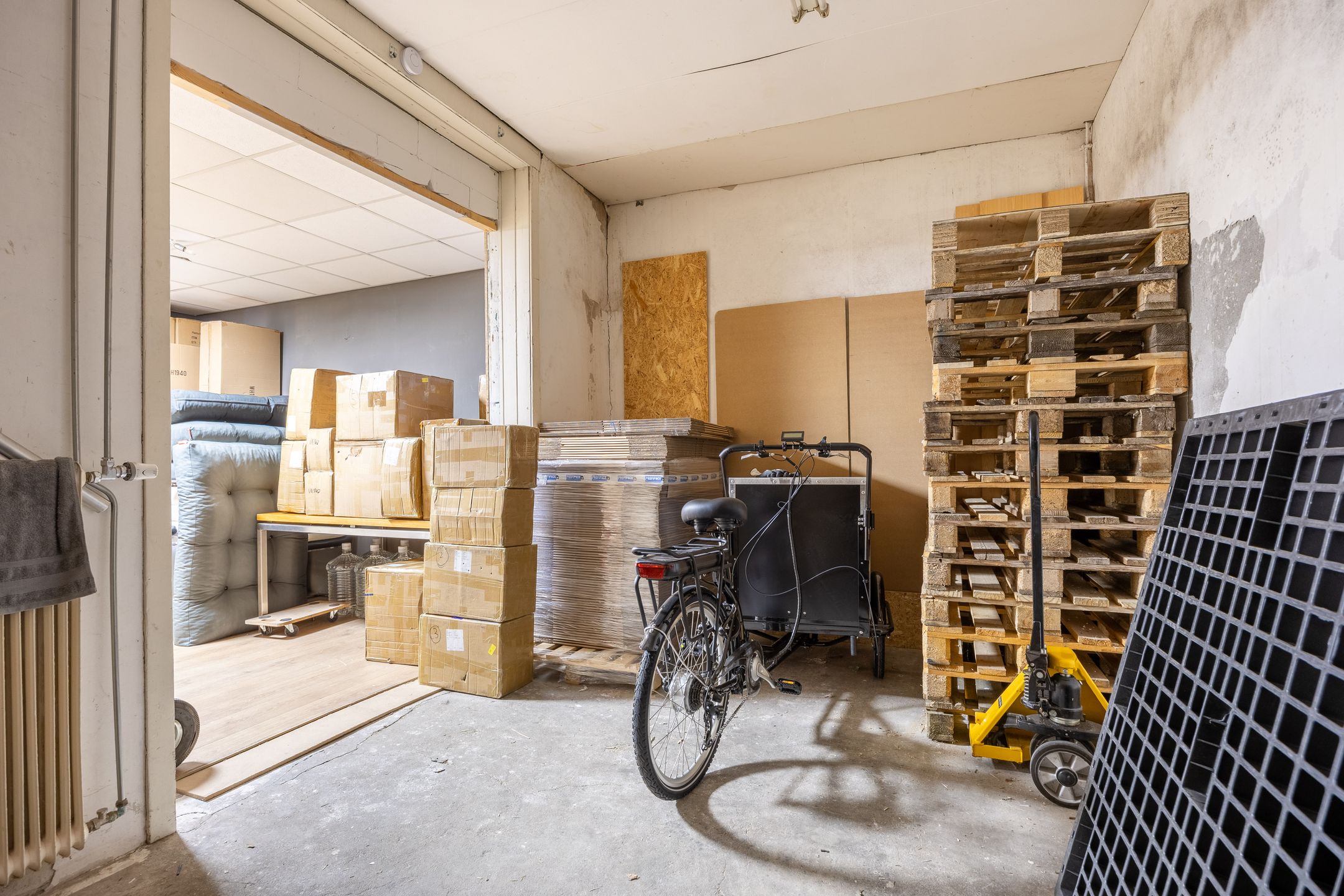 Mixed-Use Investment Property in Santpoort-Noord Center — 56