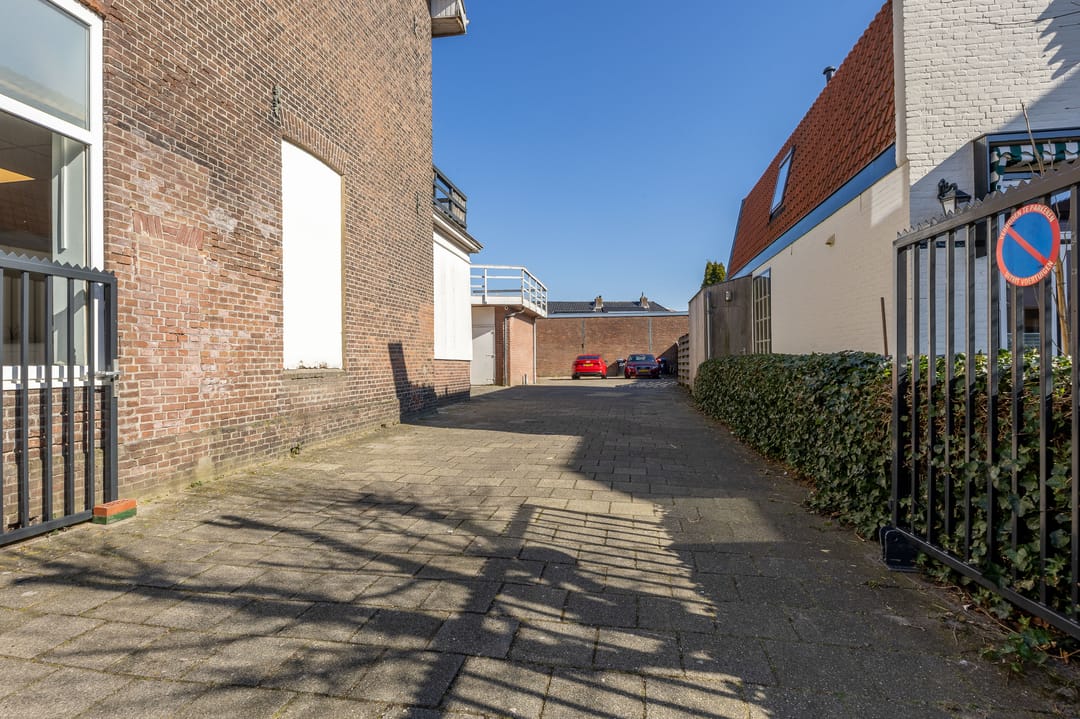 Mixed-Use Investment Property in Santpoort-Noord Center — 21