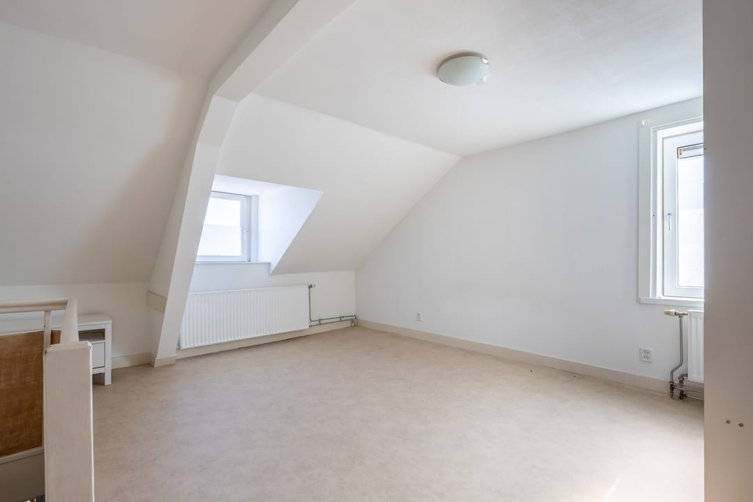 Mixed-Use Investment Property in Santpoort-Noord Center — 79